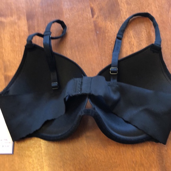 Izod black bra. Size 34C. NWT. - Picture 4 of 5